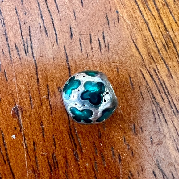 Pandora Sterling Silver Charm with Green Clover Design - Picture 2 of 2